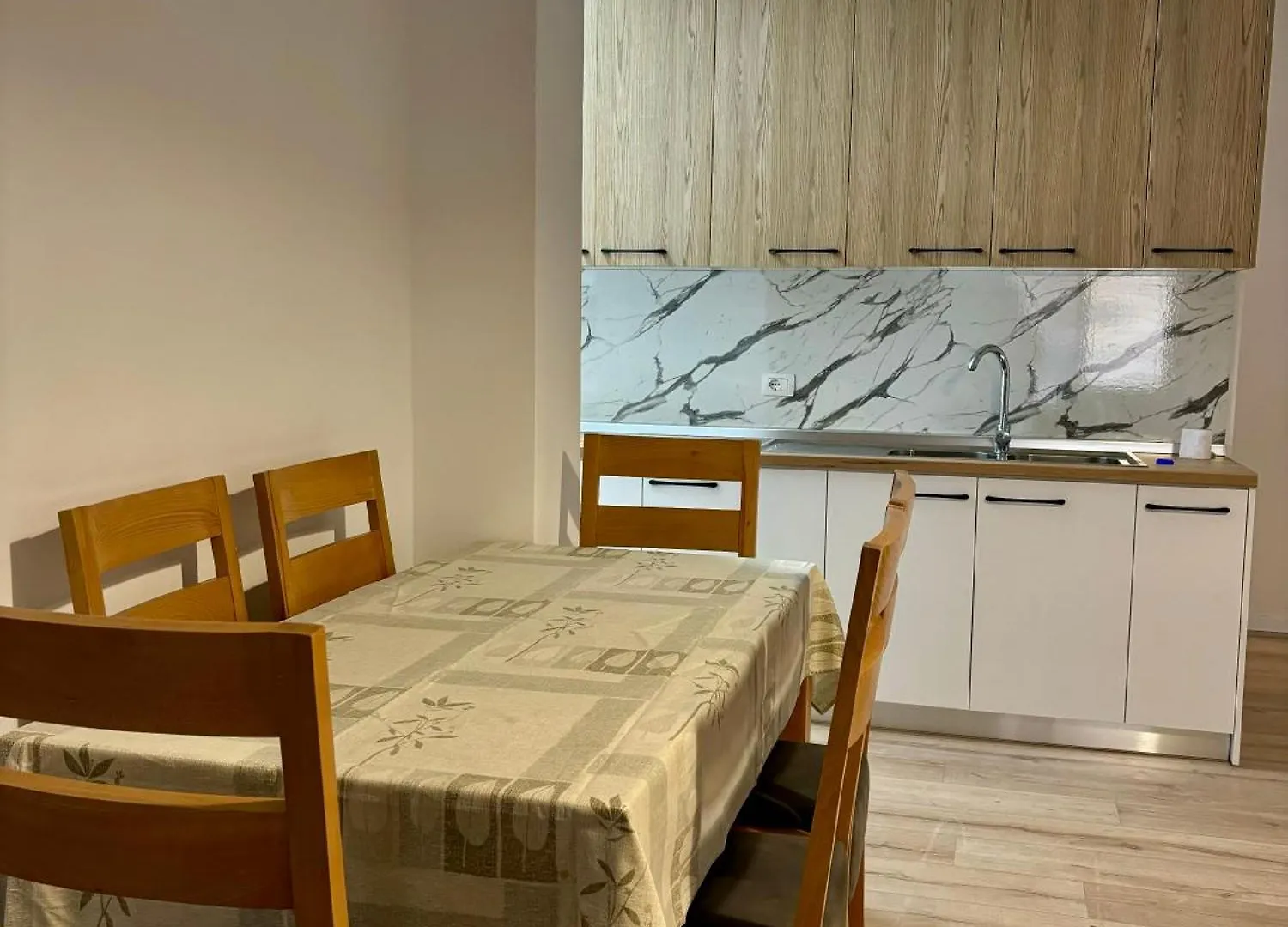 Sea Breeze Apartment Durres