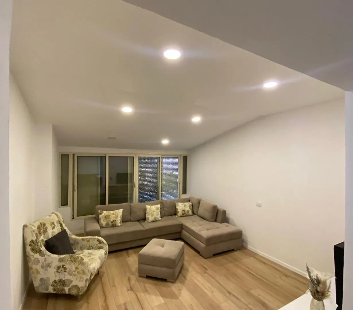Sea Breeze Apartment Durres